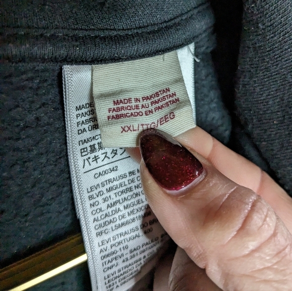 Levi's XXL Black Cropped‎ Cozy Pullover Hoodie - Picture 4 of 9